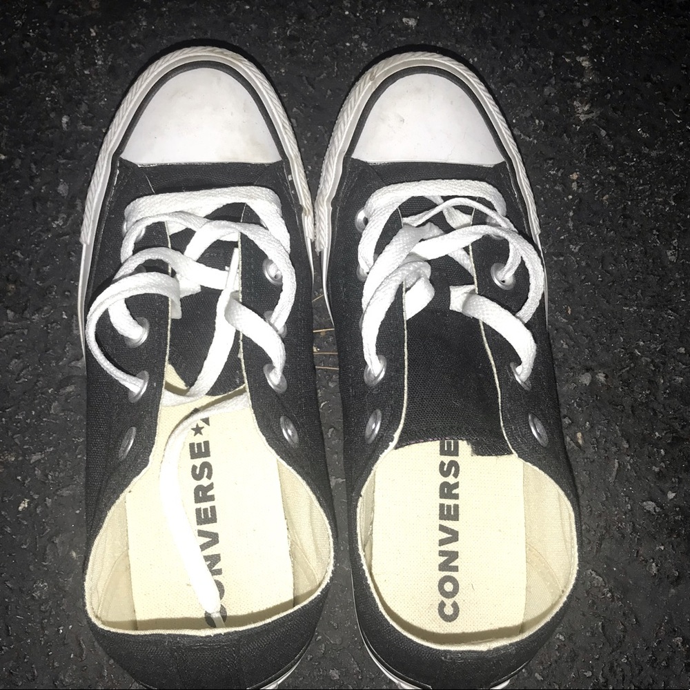 Converse black size 8